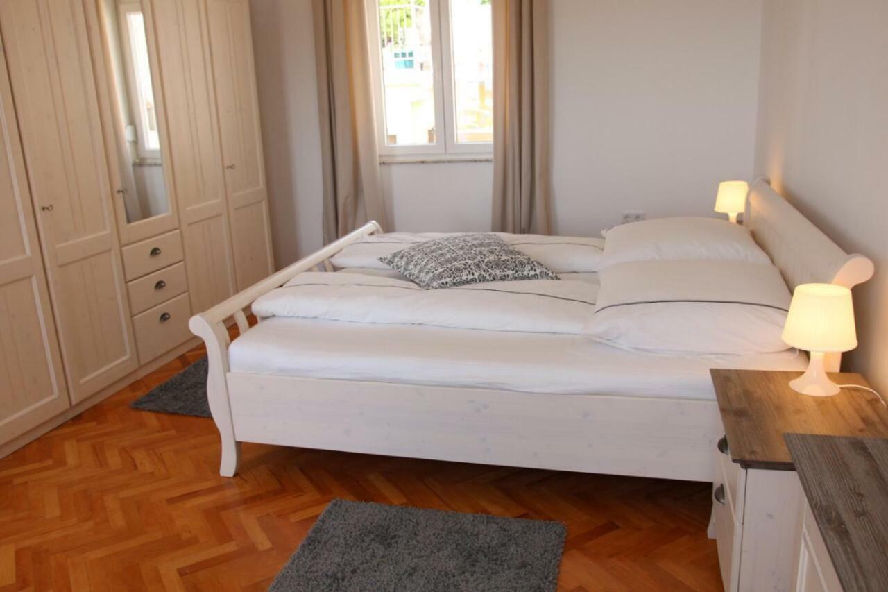 Central House Nona Crikvenica Εξωτερικό φωτογραφία